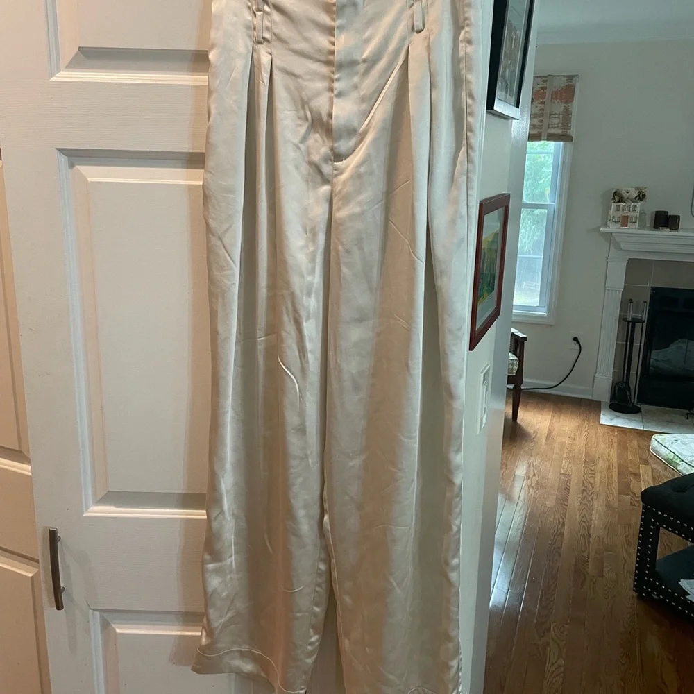 Noli Belted Pantsuit, worn once, bought on sale but wasn’t feeling the material - Picture 6 of 11
